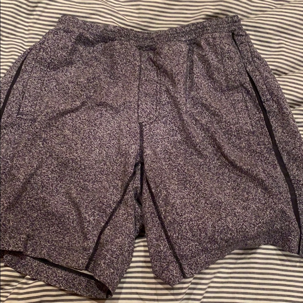 lululemon pace breaker shorts